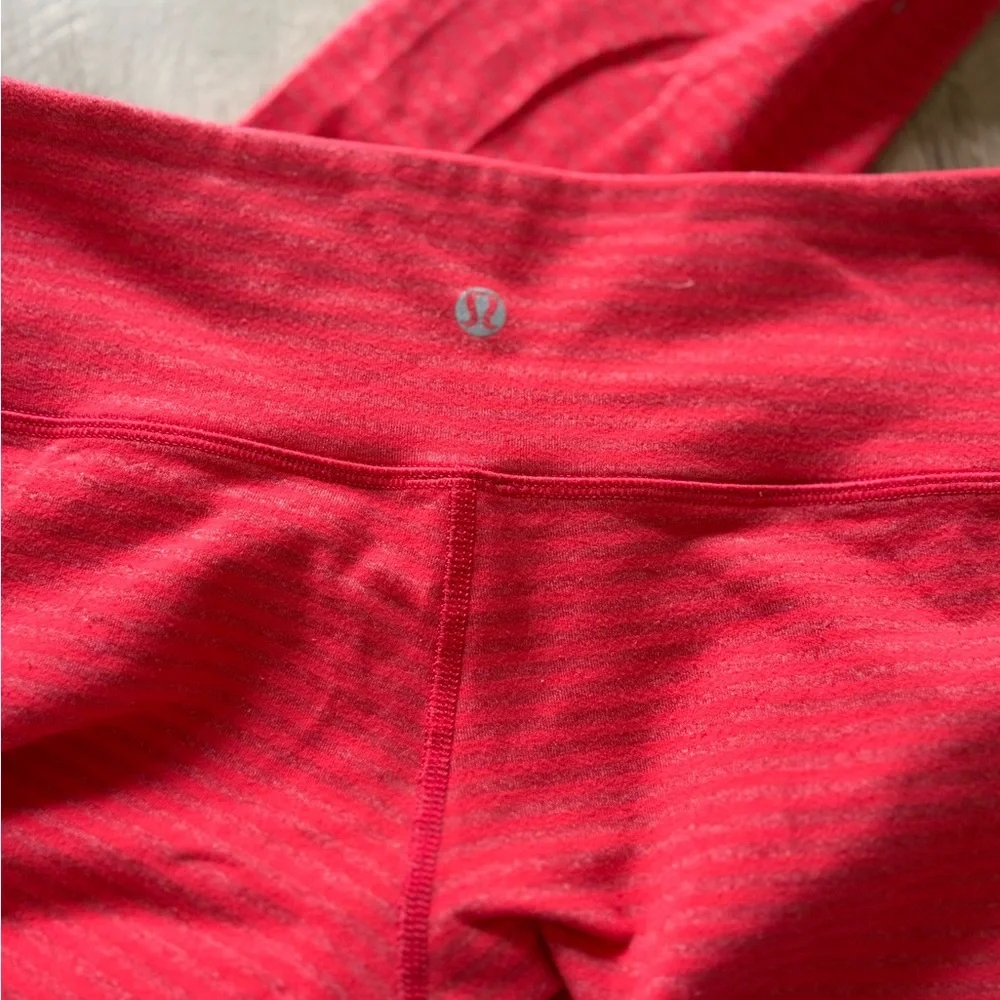 Lululemon Bright Red Active Leggings - Picture 1 of 2